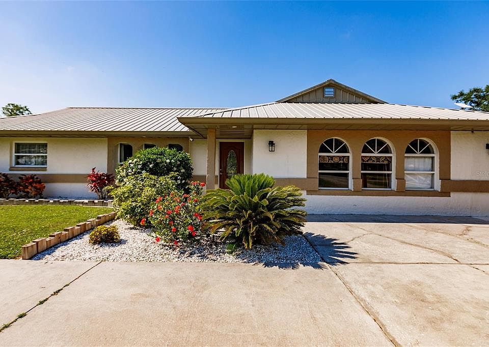 1st image of 3029 NE APPALOOSA STREET