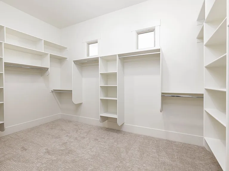 345 E Sidbury Rd — Photo 19