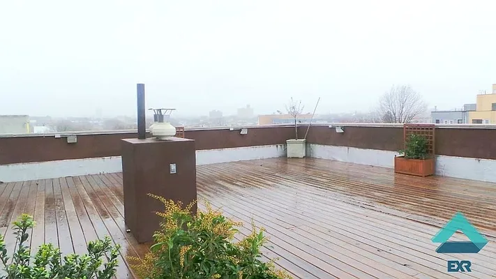 Rented by EXR | media 43