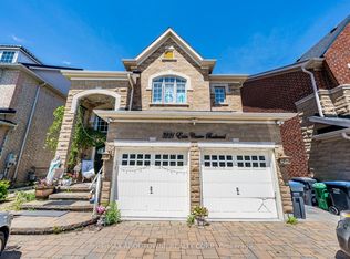 3221 Erin Centre Blvd #BASEMENT, Mississauga, ON L5M7T9