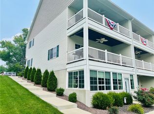 15850 N Cardinal Dr APT 8, Effingham, IL 62401