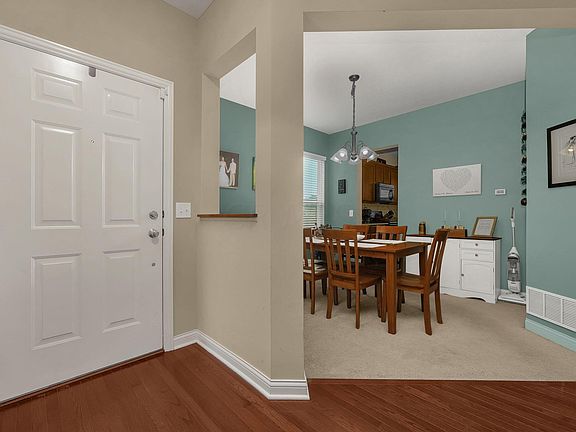 4th image of 395 Benedetti Ave