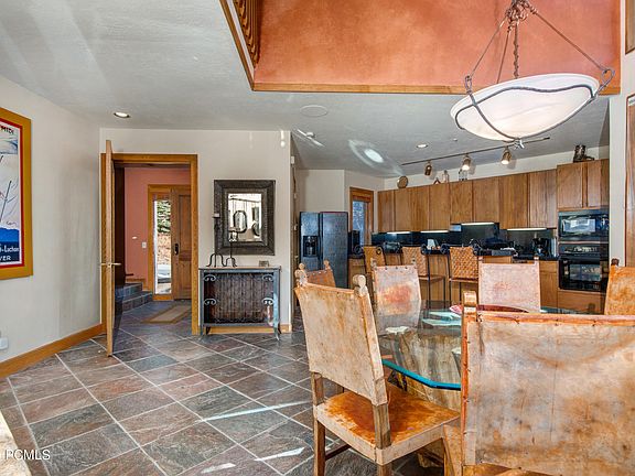 5th image of 1134 Pinnacle Dr