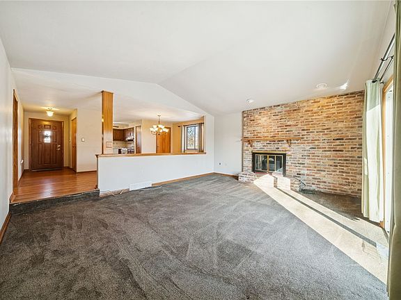 2nd image of 519 Pamela Dr