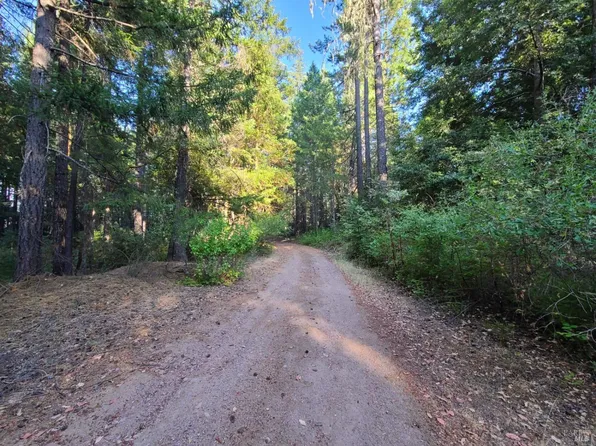 1 Mina Road, Covelo, CA 95428