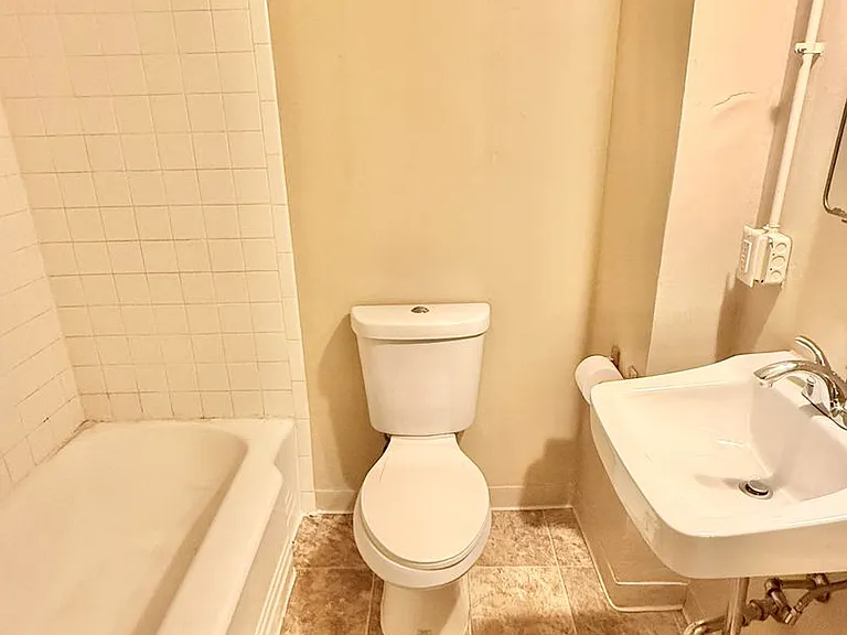 1123 Laporte Ave — Photo 21