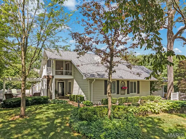 401 John Henry St, Belleville, IL 62220