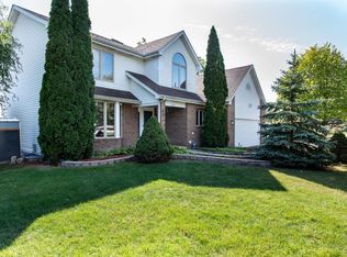 4465 Eastwood Ave, Gurnee, IL 60031