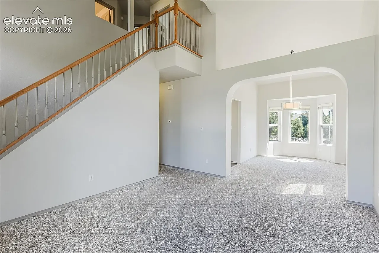 3 bed, 2848 sqft, $2,500 — Photo 3