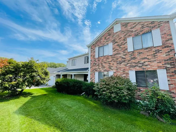 1901 David Dr, Chesterton, IN 46304