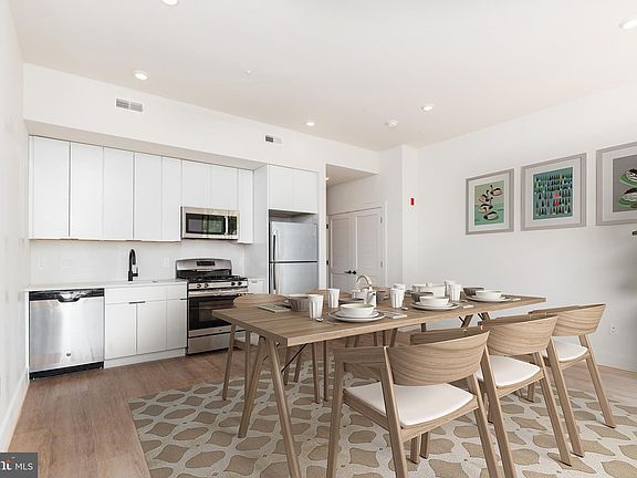 3rd image of 630-34 Federal St #206