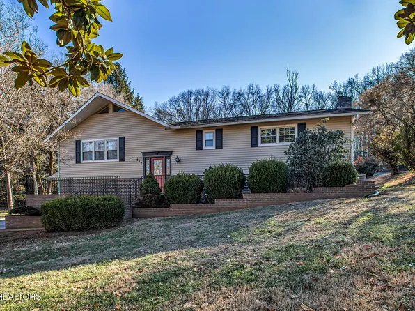 617 Cross Bridge Cir, Knoxville, TN 37934