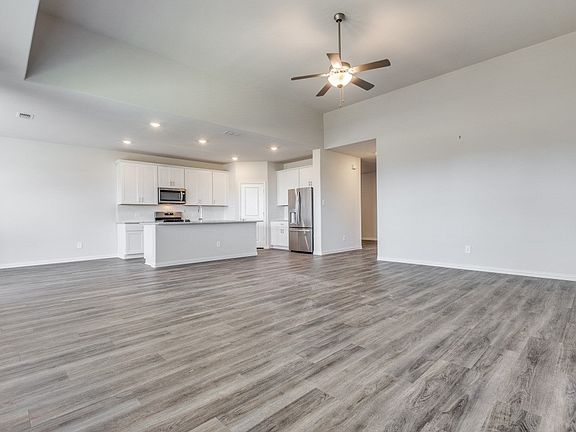3rd image of 4005 Turpin Dr