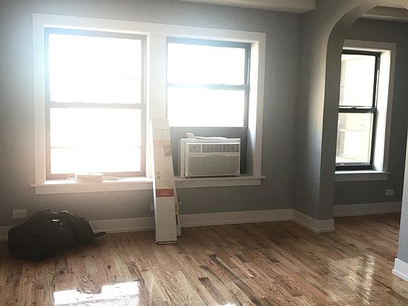 5th image of 550 W Arlington Pl APT 711