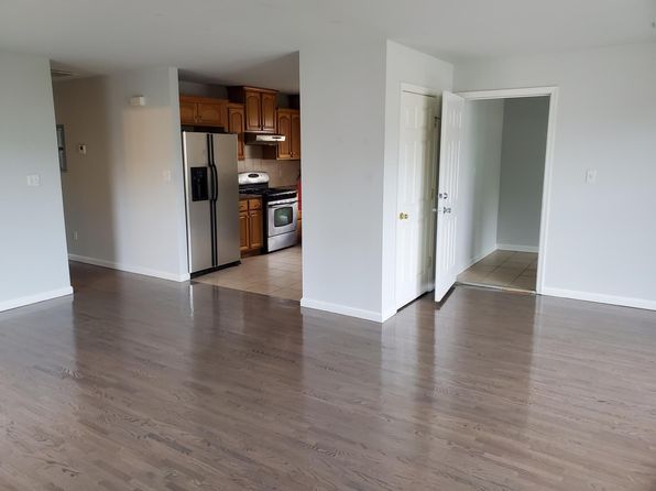 629 Roosevelt Ave #2F