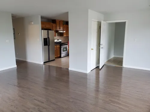 629 Roosevelt Ave #2F Photo 1