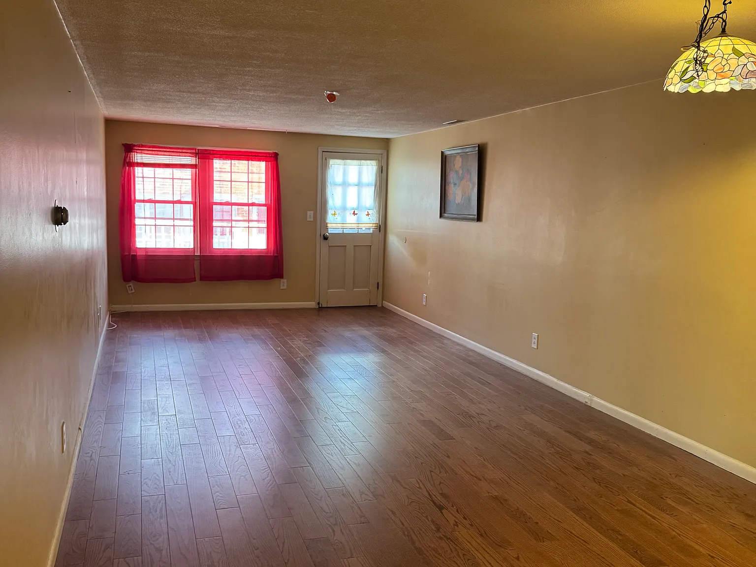 2 bed, 1000 sqft, $2,500 — Photo 2