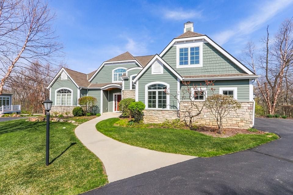 1st image of 1825 Hickory Hl #3402