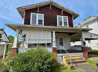 105 Water St, Spencer, WV 25276