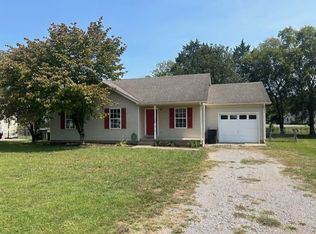 1915 Westerwald Dr, Murfreesboro, TN 37127