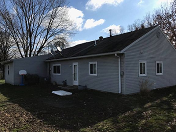 2nd image of 603 W Lakeview Dr