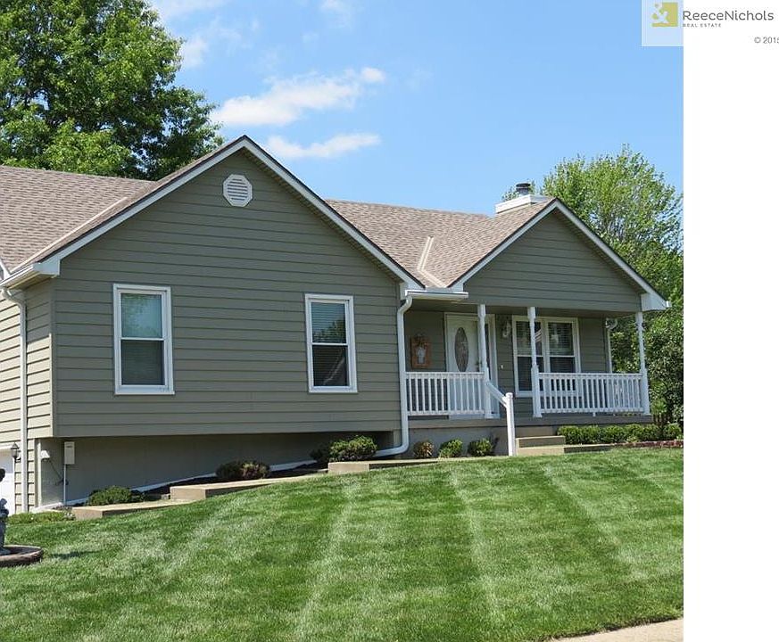 Beautiful home on corner lot. Maintenance free siding, Champion Windows. Dusk to dawn lighting. Flag