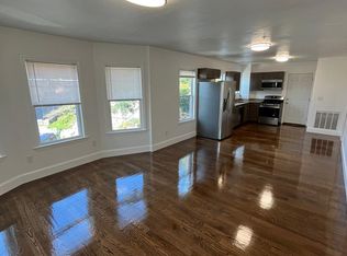 545 Essex St #2, Lynn, MA 01902