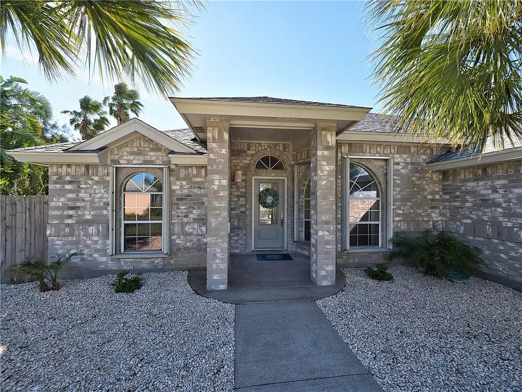 3 bed, 1742 sqft, $3,500 — Photo 1
