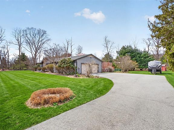 2nd image of 152 Robinson Lane