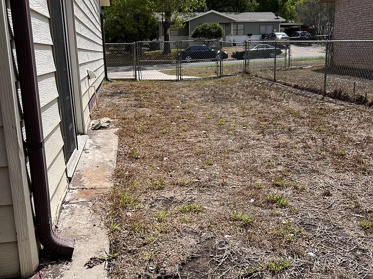 2104 Terrace Dr — Photo 14