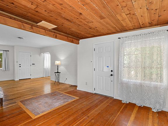 3rd image of 700 Severtson Dr