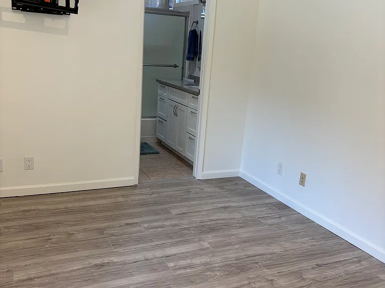 7360 Davenport Rd — Photo 7