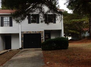 2513 Pine Tree Trl, Atlanta, GA 30349