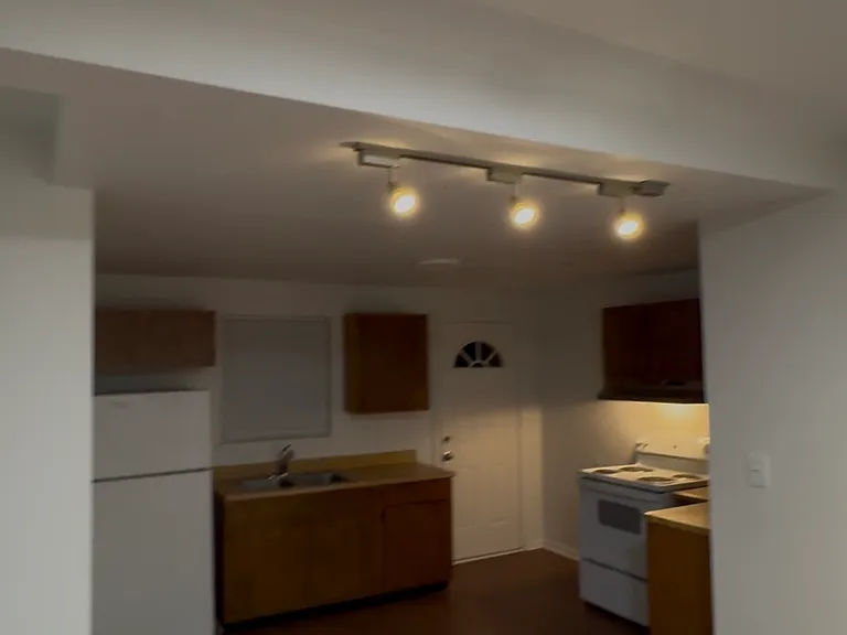 2809 Virginia Ave — Photo 2