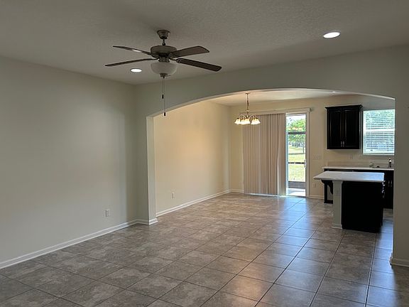 5th image of 159 Nelson Ln #1