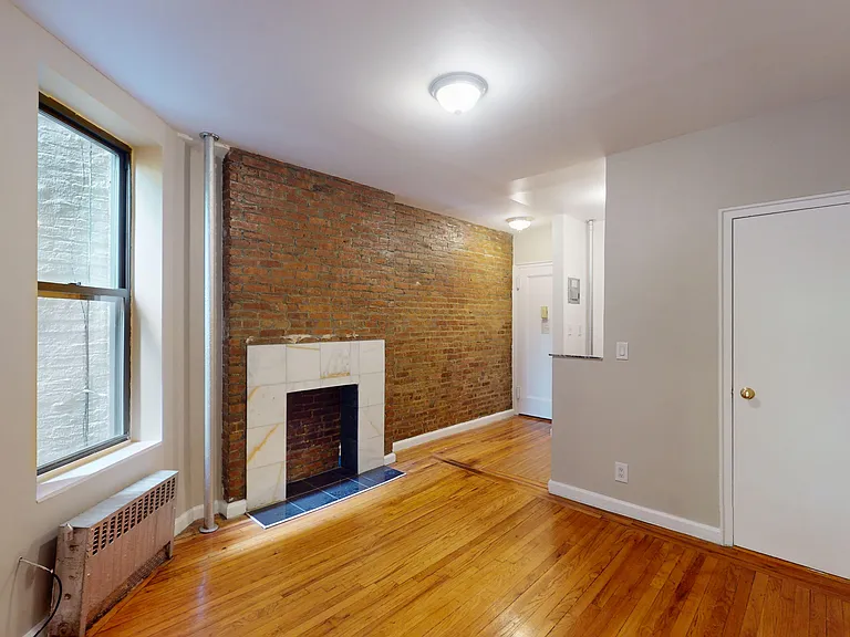 166 W 83rd St #2B — Photo 3