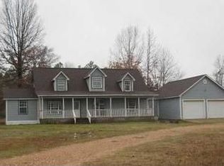 305 Big Oak Ln, Texarkana, TX 75501