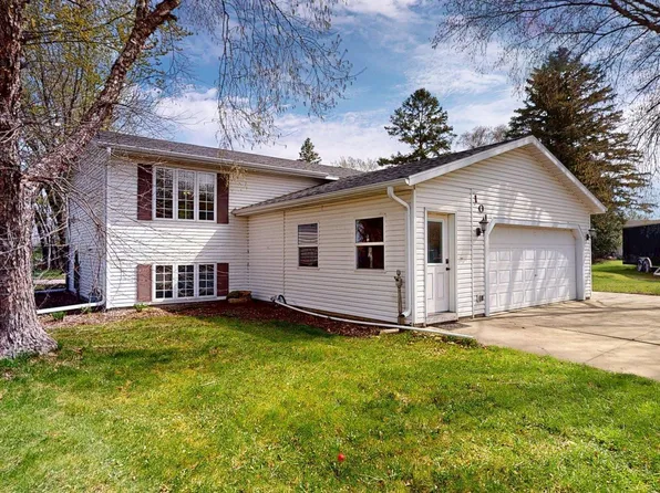 101 9th Ave NE, Dodge Center, MN 55927