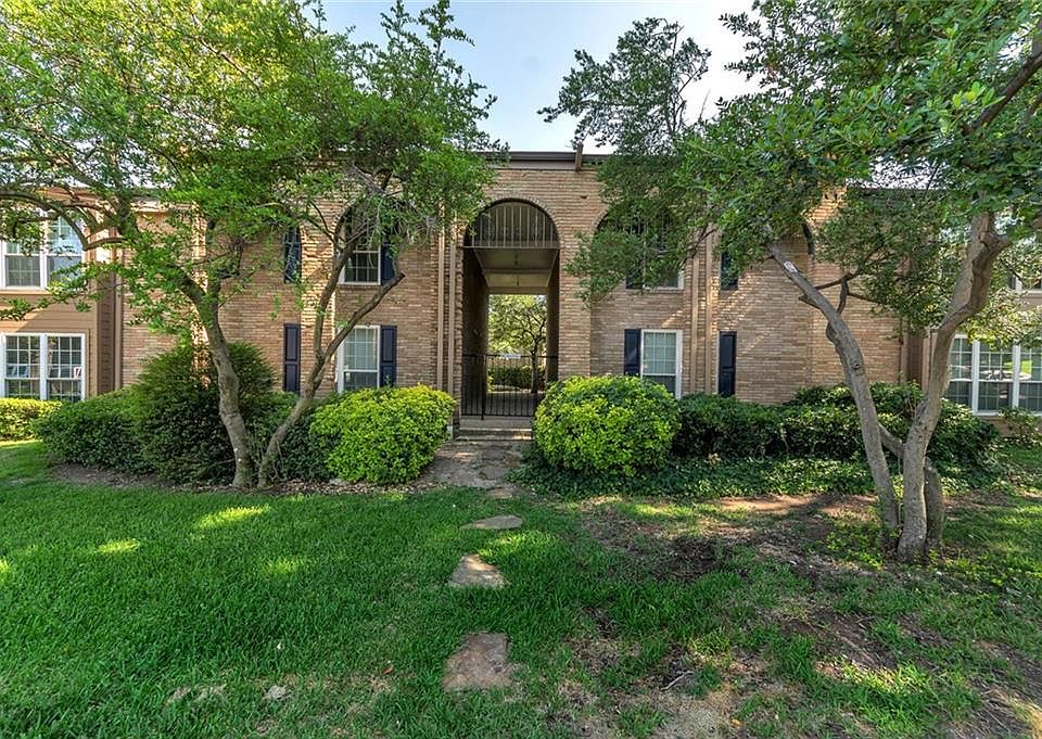 1st image of 7914 Royal Ln #215