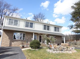 9 Marchut Ct, Sayreville, NJ 08872