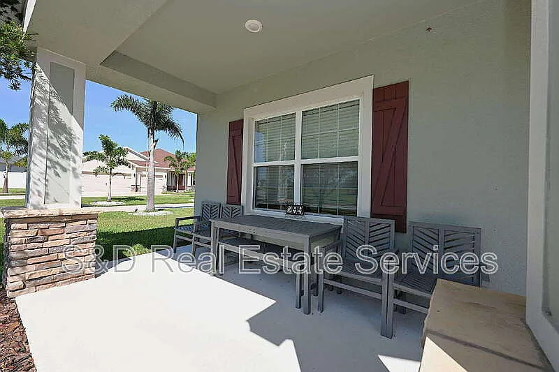 6 bed, 3.0 bath, 2685 sqft, $3,000 — Photo 4