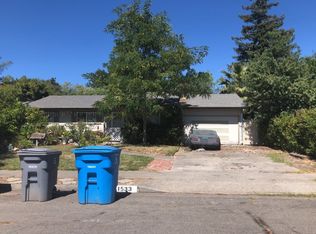 1533 Heather Dr, Santa Rosa, CA 95401
