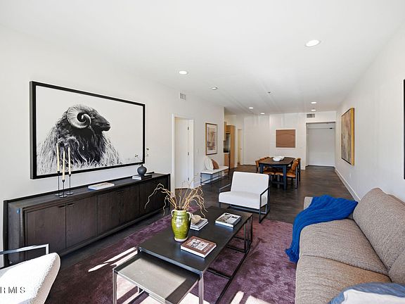 3rd image of 5016 Bakman Ave #104