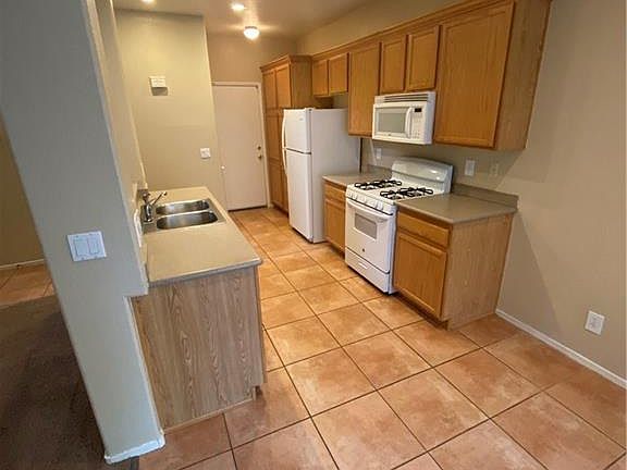 5th image of 9733 Wailings Ave