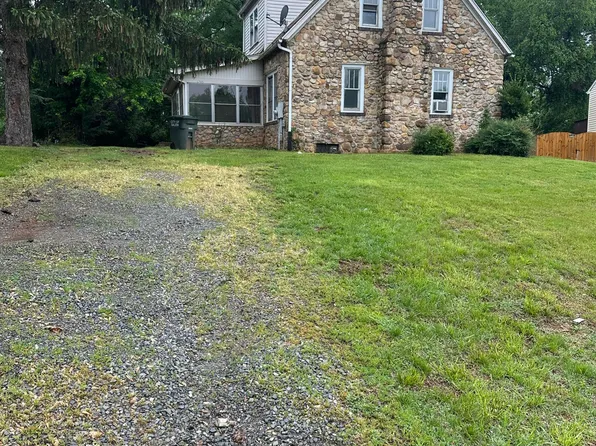 1705 Brad Ct, Salem, VA 24153