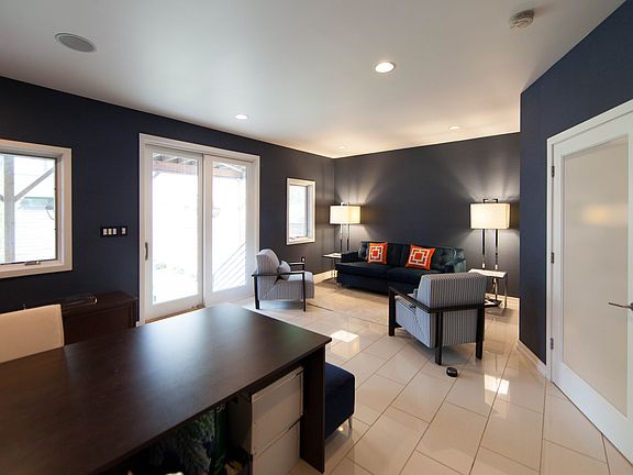 5th image of 1009 N Orianna St