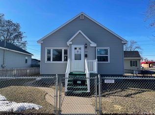 533 N 20th St, Escanaba, MI 49829