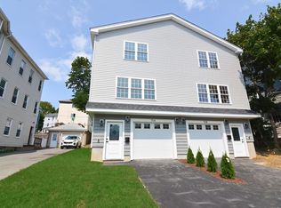 15-15A Mars St, Worcester, MA 01607