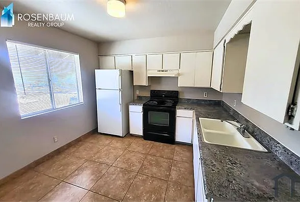1746 E 6th Ave — Photo 4