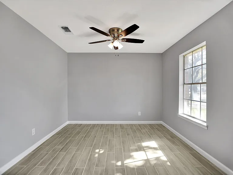 1505 New Orleans St — Photo 8